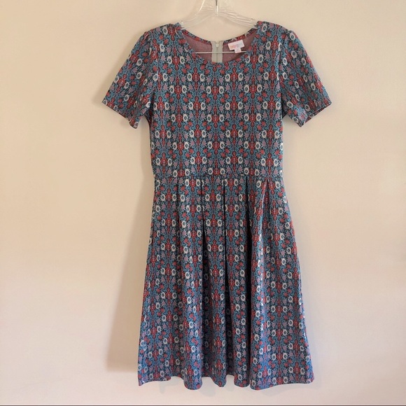 LuLaRoe Dresses & Skirts - LuLaRoe Short Sleeve Red and Blue Fit and Flare Amelia Dress
